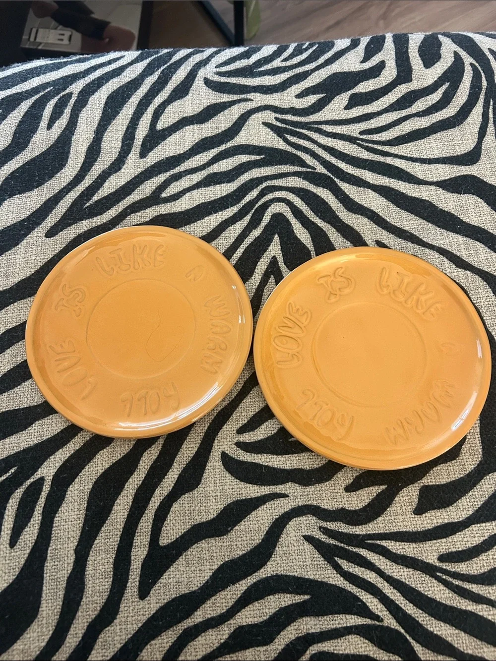 UO Love Is Like A Warm Roll  Plate  - 2 Pack